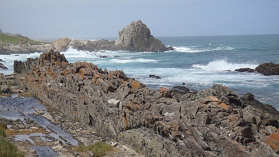 Jagged rocks